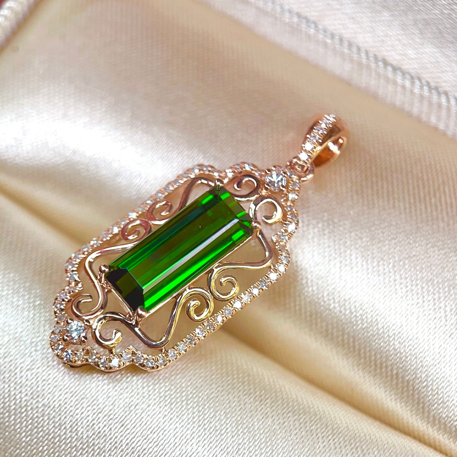 14k Gold 3.11 Ctw Natural Tourmaline & Diamond Pendant( Without Chain ) - 4