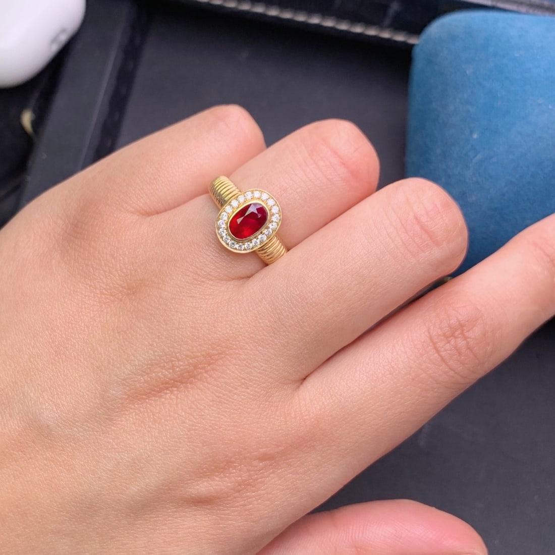 14k Gold 1.02 Ct Natural Ruby & Diamond Ring - 9