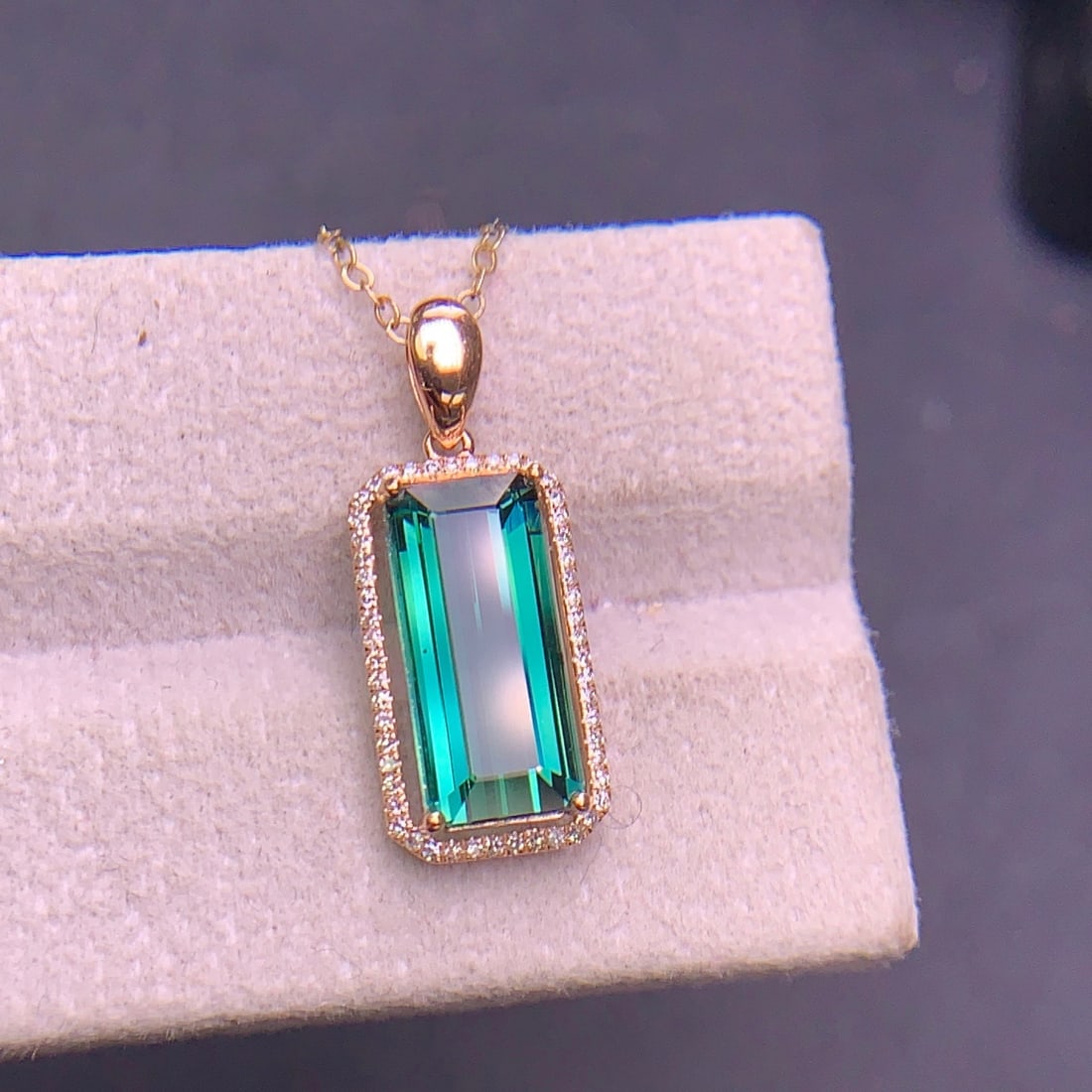 14k Gold 3.7 Ct Natural Tourmaline & Diamond Pendant( Without Chain ) - 7