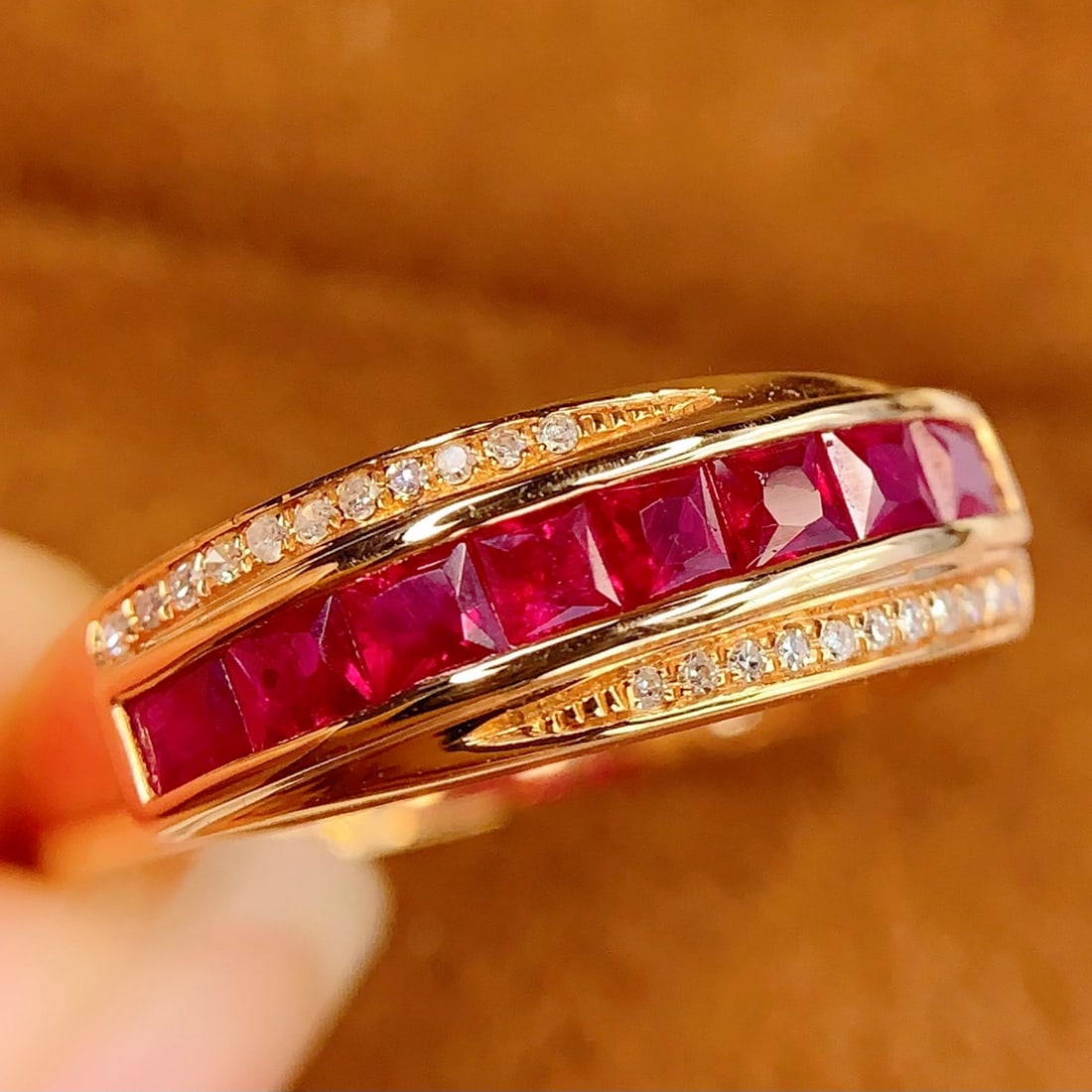 14k Gold 1 Ct Natural Ruby & Diamond Ring: Ref:231134377 // gold content:14k gold // ring size:7. 25us // // main gemstone:ruby // shape:princess // carat weight:1ct // color:red // treatment:natural // // adjacent gemstone 2 : diamond // numb