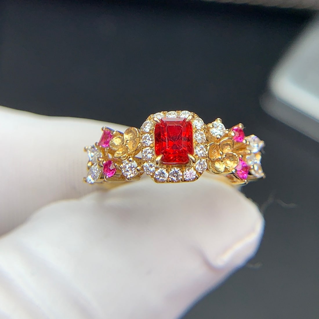 14k Gold 0.63 Ct Natural Spinel & Diamond Ring: Ref:231134379 // gold content:14k gold // ring size:7. 25us // // main gemstone:spinel // shape:octagonal // carat weight:0. 63ct // color:red // treatment:natural // // adjacent gemstone 2 :