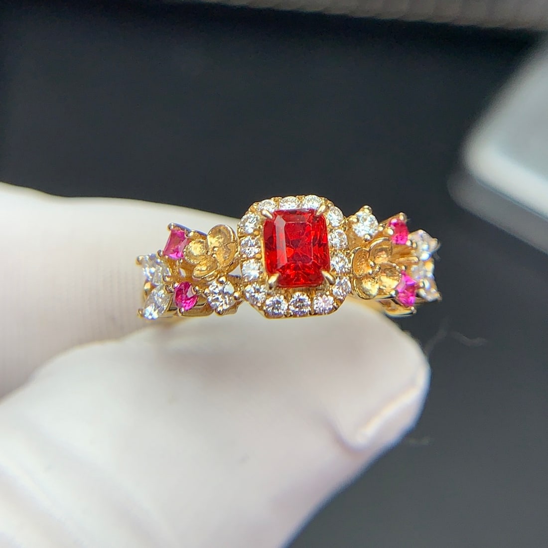 14k Gold 0.63 Ct Natural Spinel & Diamond Ring - 2