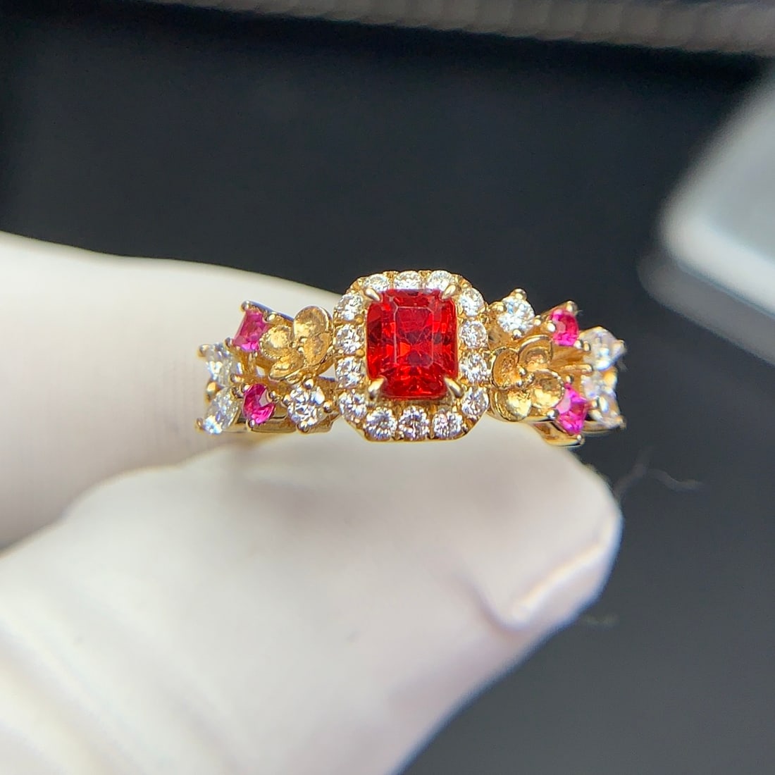 14k Gold 0.63 Ct Natural Spinel & Diamond Ring - 8