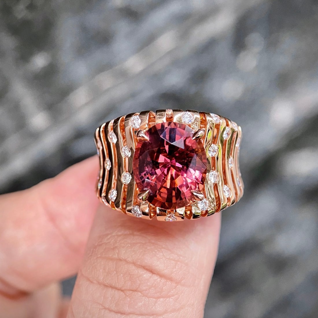 14k Gold 5.60 Ctw Natural Tourmaline & Diamond Ring: Ref:231134380 // gold content:14k gold // ring size:7. 25us // // main gemstone:tourmaline // shape:oval // carat weight:5. 00ct // color:red // treatment:natural // // adjacent gemstone 2 :