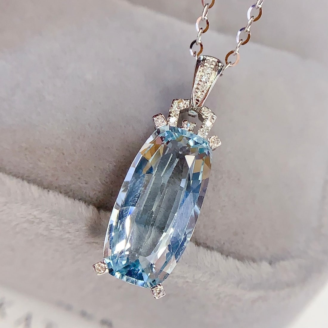 14k Gold 3.63 Ct Natural Aquamarine & Diamond Pendant( Without Chain ) - 2