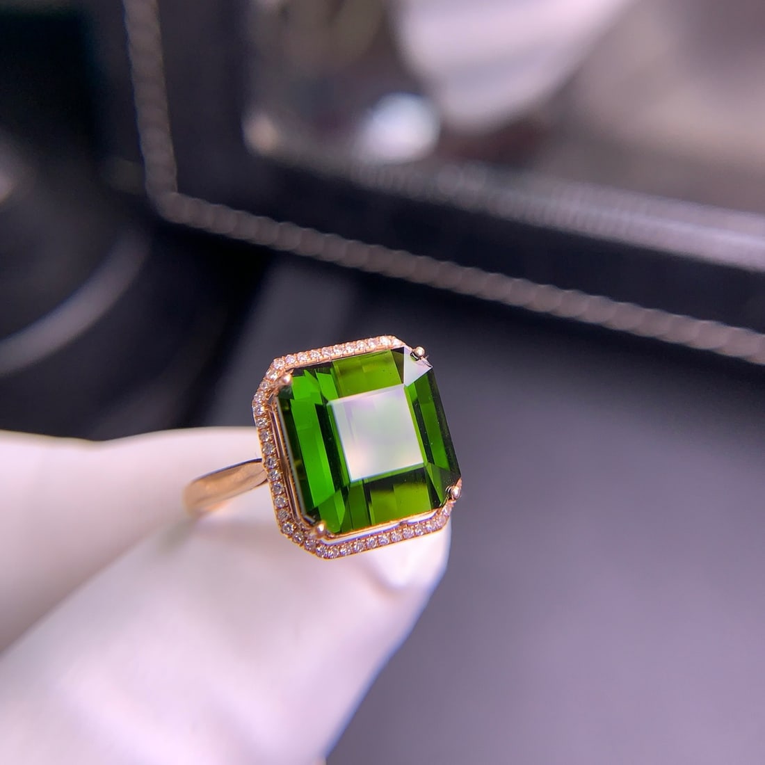 14k Gold 7.3 Ct Natural Tourmaline & Diamond Ring - 3