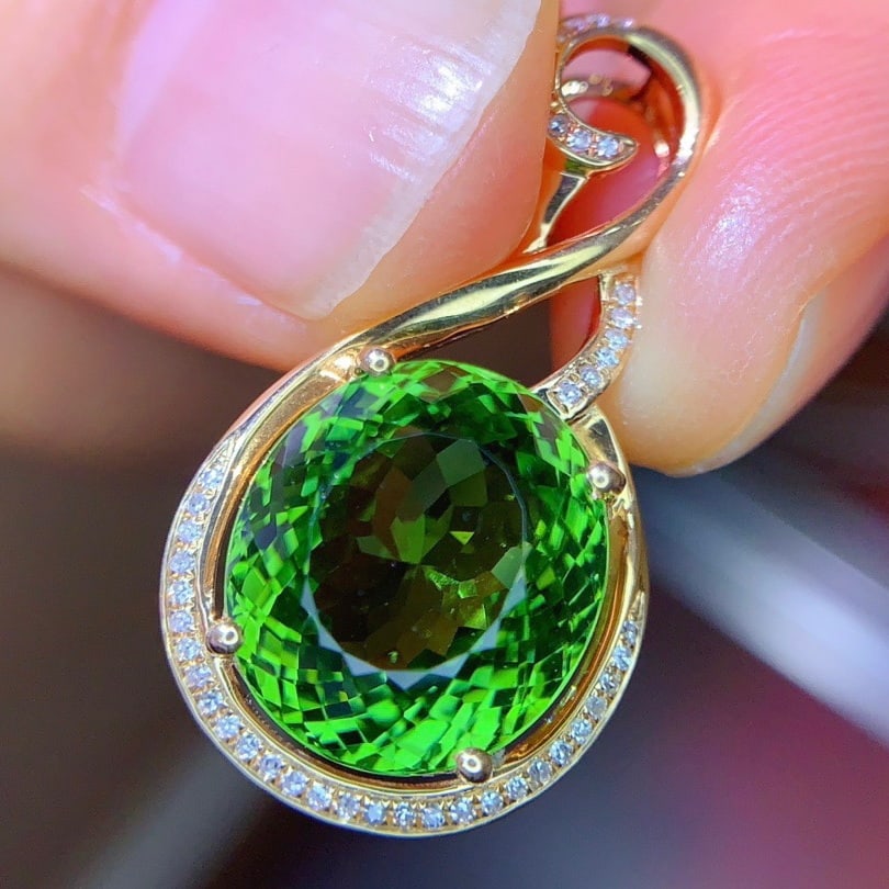 14k Gold 7.0 Ct Natural Tourmaline & Diamond Pendant( Without Chain ) - 3