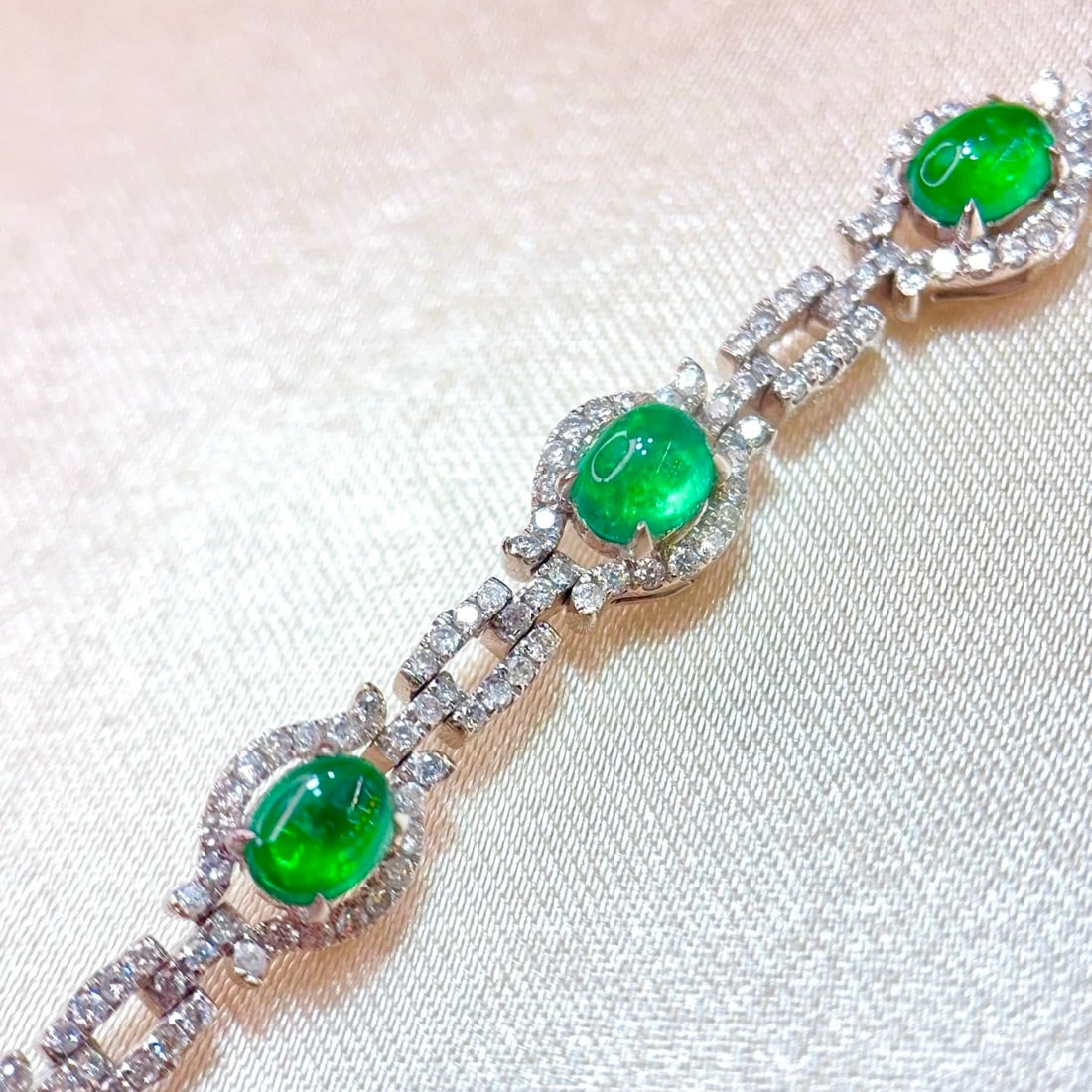 14k Gold 1.81 Ctw Vivid Green Natural Emerald & Diamond Bracelet - 6