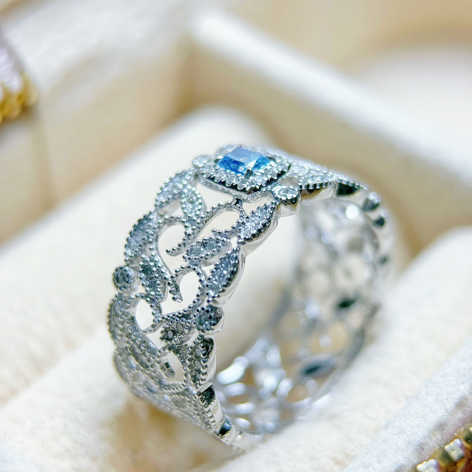 14k Gold 0.49 Ctw Natural Blue Diamond & Diamond Ring: Ref:231134421 // gold content:14k gold // ring size:7. 25us // // main gemstone:blue diamond // shape:cushion // carat weight:0. 12ct // color:blue // treatment:natural // // adjacent gemstone 2 :