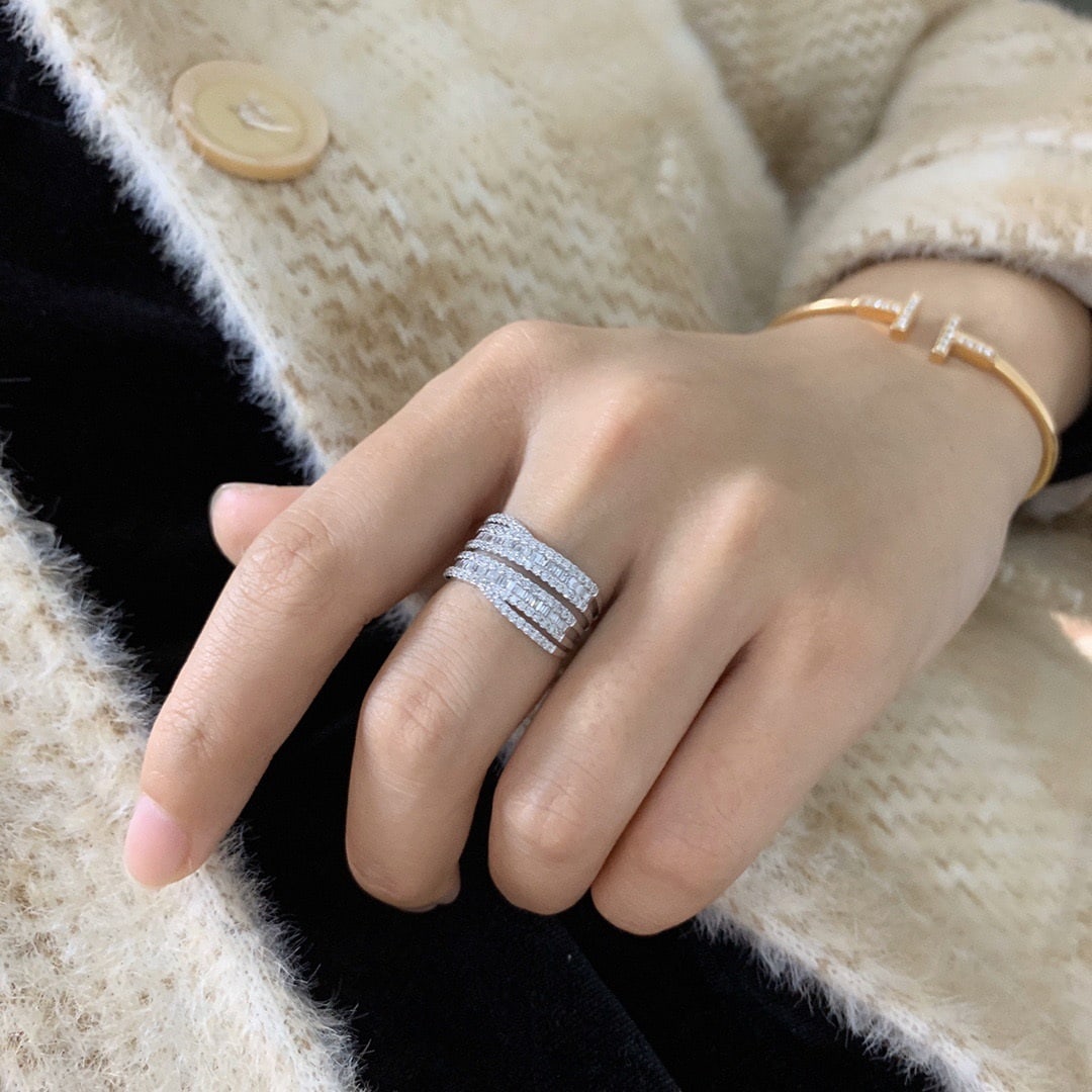 14k Gold 0.85 Ct Natural H Diamond Ring - 4