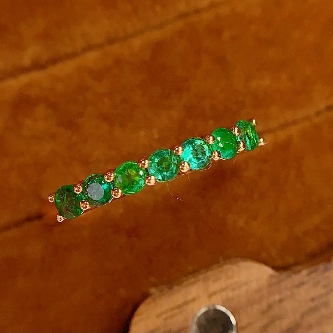 14k Gold 0.65 Ct Natural Emerald Ring - 3