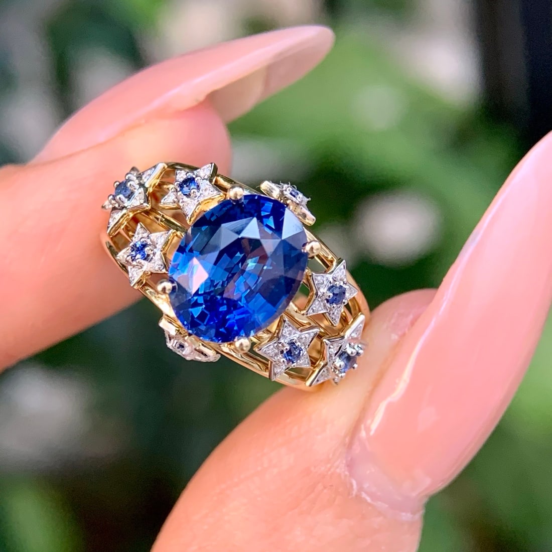 14k Gold 3.34 Ctw Natural Sapphire & Sapphire Ring: Ref:231134439 // gold content:14k gold // ring size:7. 25us // // main gemstone:sapphire // shape:oval // carat weight:3. 20ct // color:blue // treatment:natural // // adjacent gemstone 2 :