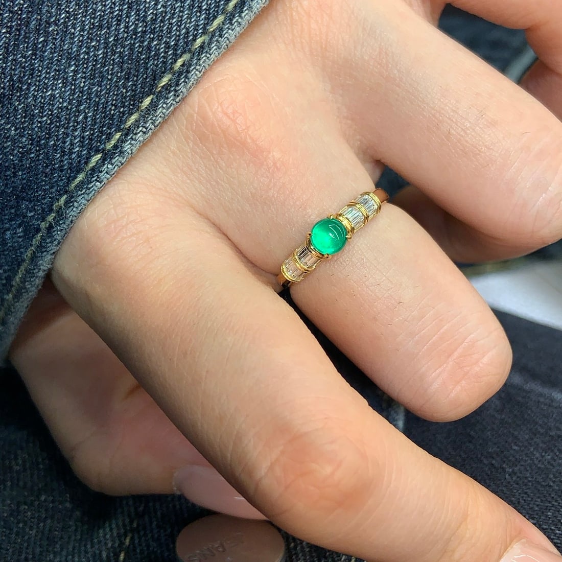 14k Gold 0.70 Ctw Vivid Green Natural Emerald & Diamond Ring - 3