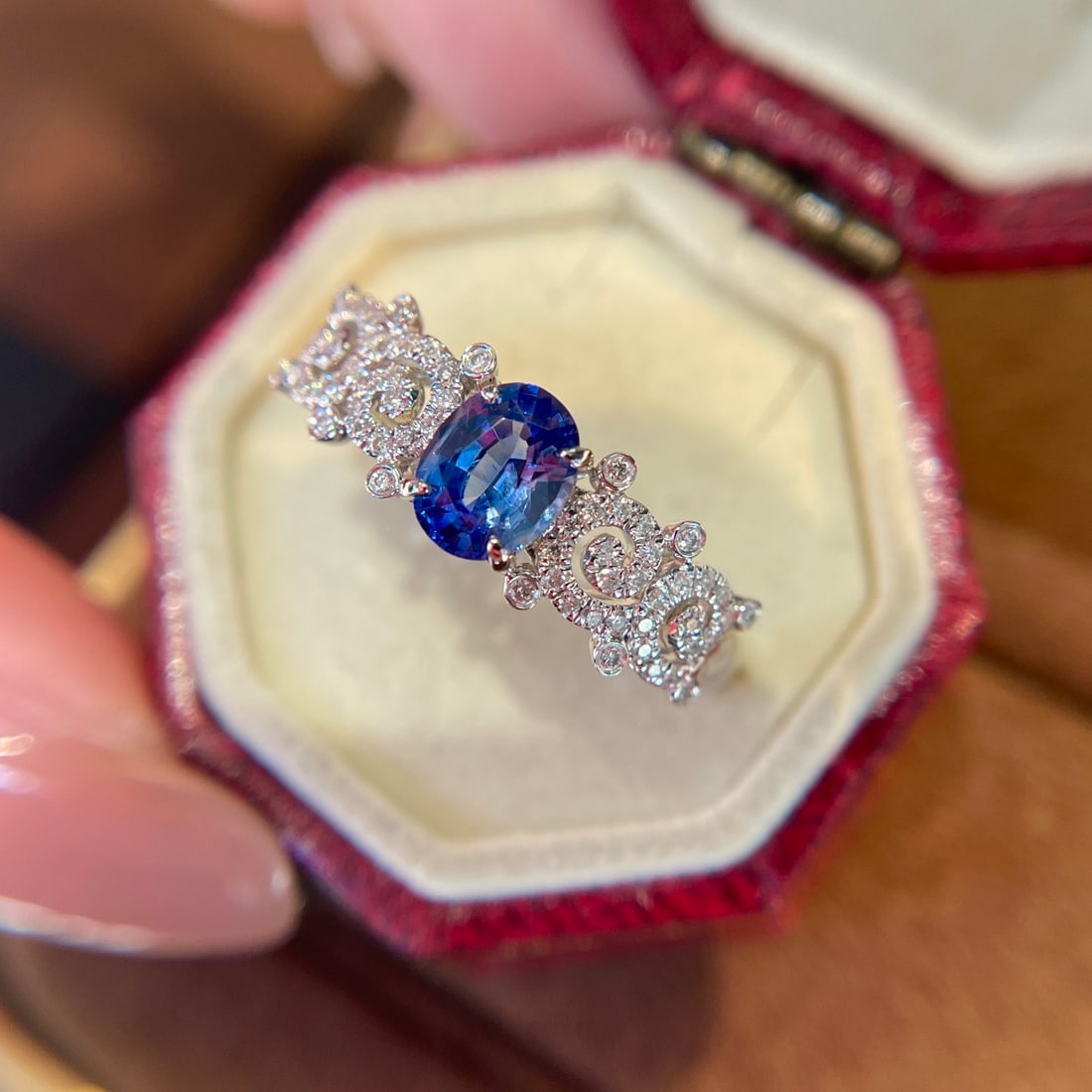 14k Gold 0.7 Ct Natural Sapphire & Diamond Ring - 2