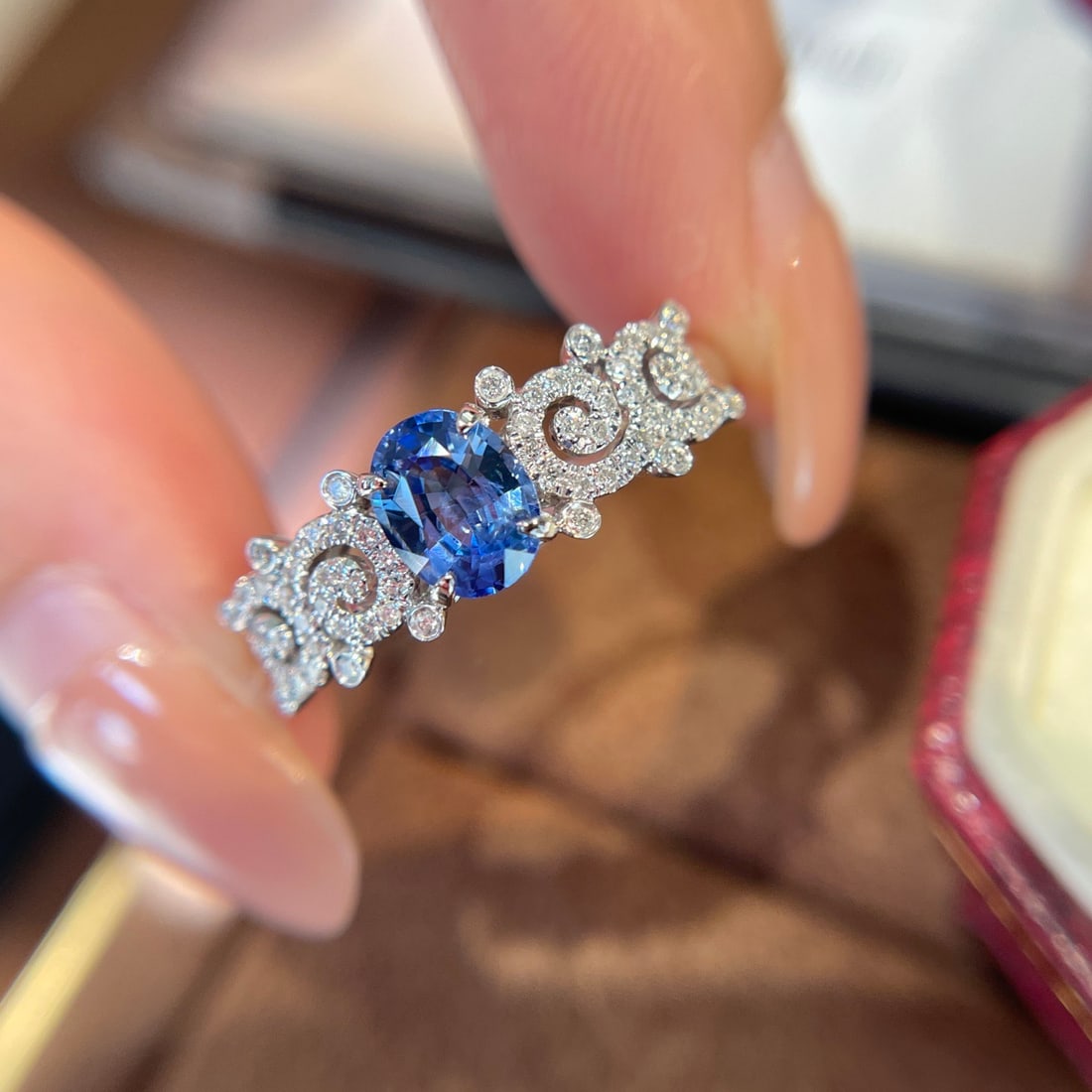 14k Gold 0.7 Ct Natural Sapphire & Diamond Ring - 7