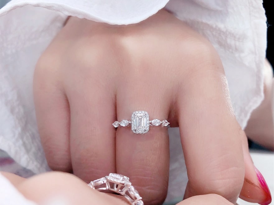 Gia Certified 14k Gold 0.50 Ct Natural F Vs2 Emerald Diamond Ring - 2