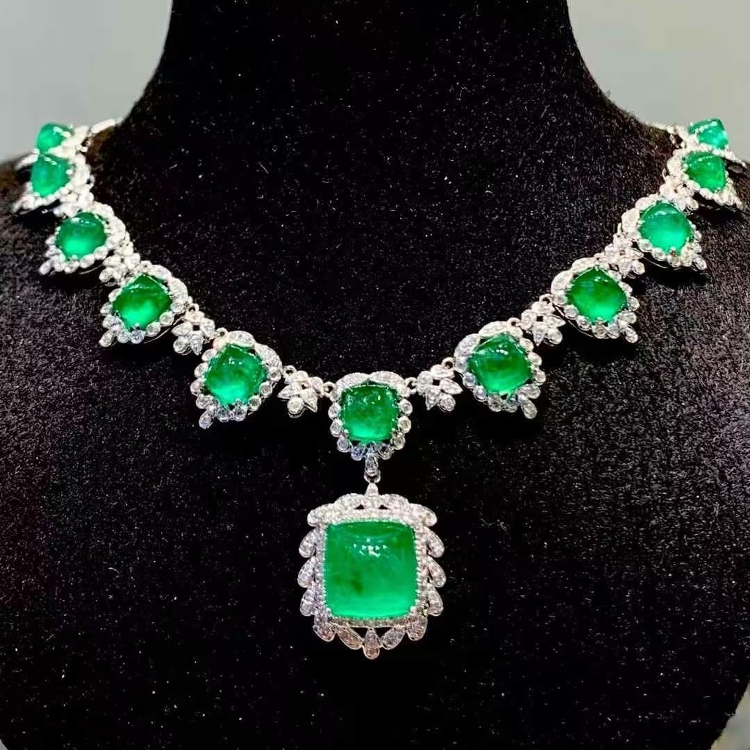 14k Gold 13.02 Ct Natural Emerald & Diamond Necklace - 5