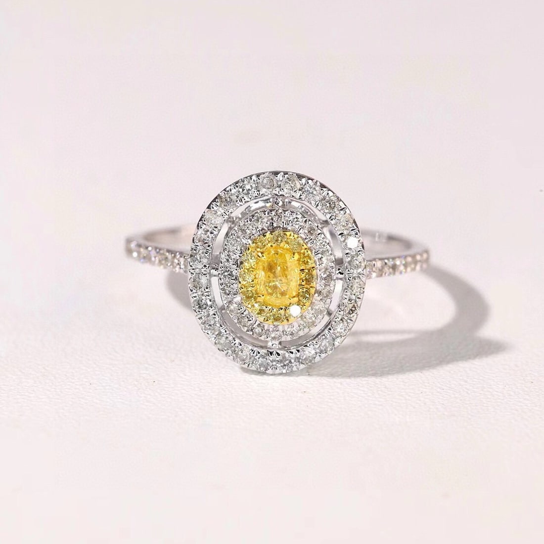 14k Gold 0.55 Ctw Natural Yellow Diamond & Diamond Ring - 7