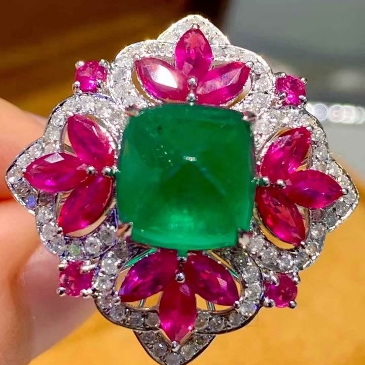 14k Gold 4.95 Ct Natural Emerald & Diamond Ring - 3