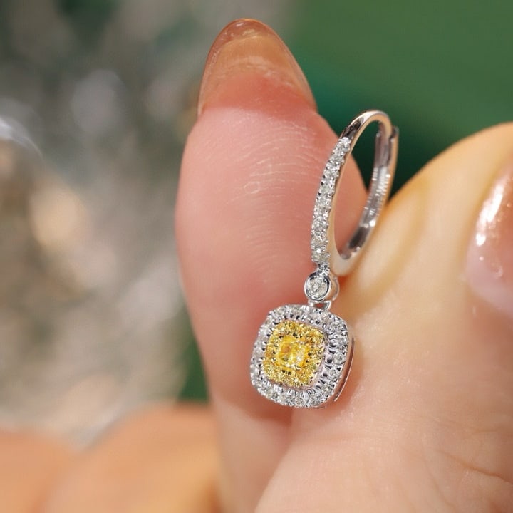 14k Gold 0.6 Ct Natural Color Diamond Earrings - 2