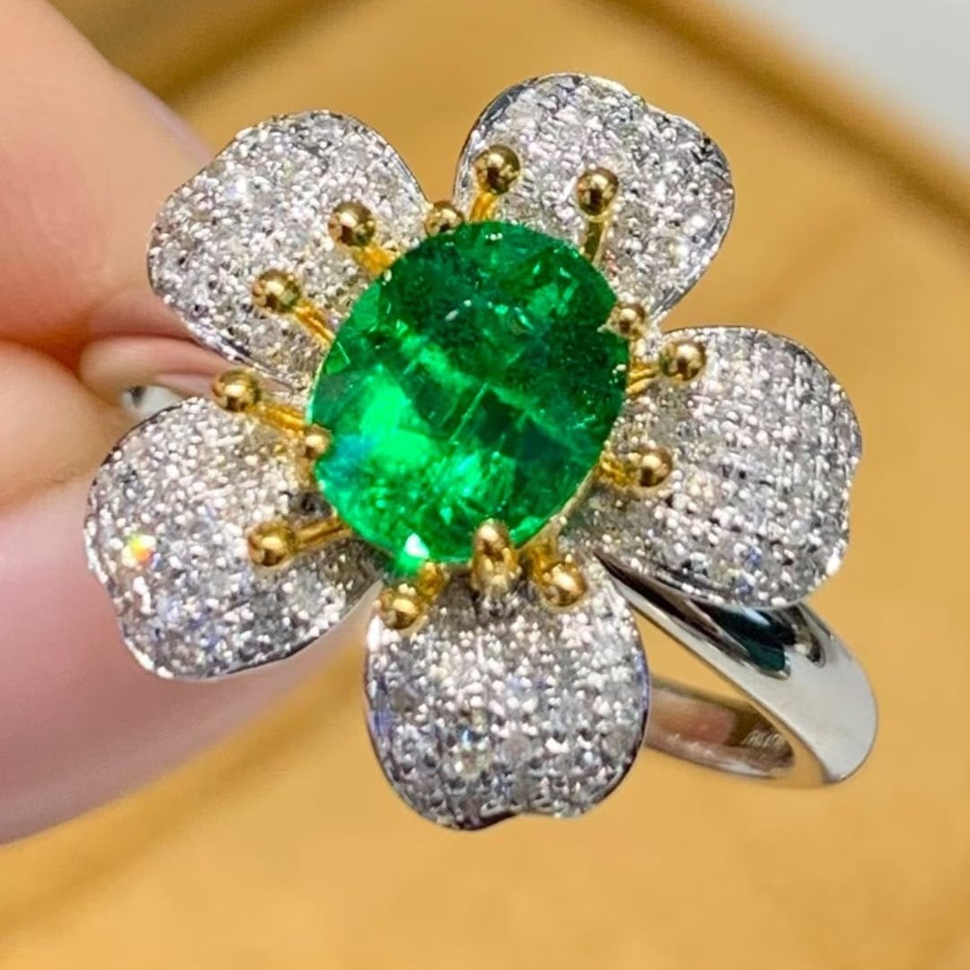 14k Gold 1.4 Ct Vivid Green Natural Tsavorite & Diamond & Flowers Ring - 3