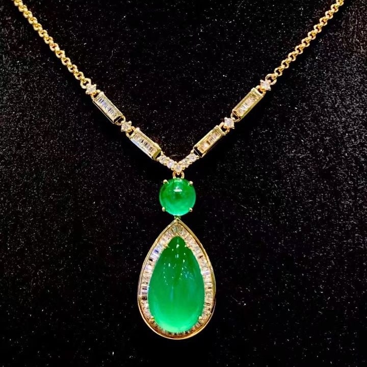 14k Gold 4.69 Ct Natural Emerald & Diamond Necklace - 3