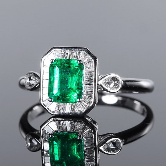 14k Gold 1.08 Ctw Vivid Green Natural Emerald & Diamond Ring - 3