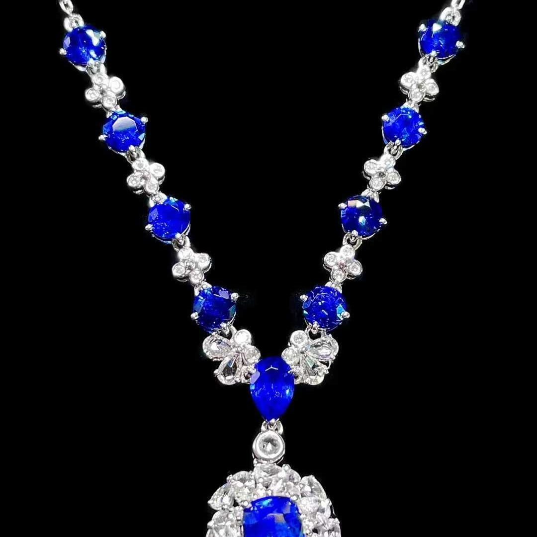 14k Gold 3.94 Ctw Natural Sapphire & Sapphire Necklace: Ref:231129165 // gold content:14k gold // main gemstone:sapphire // shape:multiple // carat weight:3. 06ct // color:blue // treatment:natural // // adjacent gemstone 2 : sapphire // shape:pear //