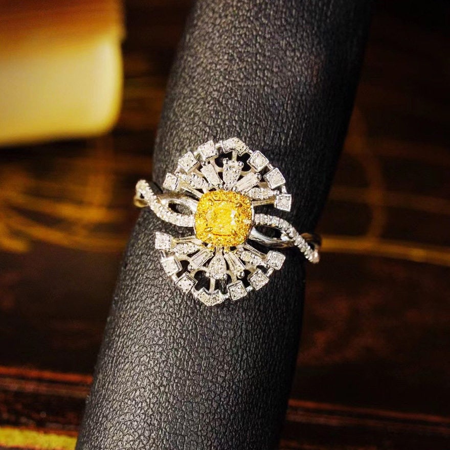 14k Gold 1.00 Ctw Natural Yellow Diamond & Diamond Ring: Ref:231129186 // gold content:14k gold // ring size:7. 25us // // main gemstone:yellow diamond // shape:cushion // carat weight:0. 25ct // color:yellow // treatment:natural // // adjacent gemstone