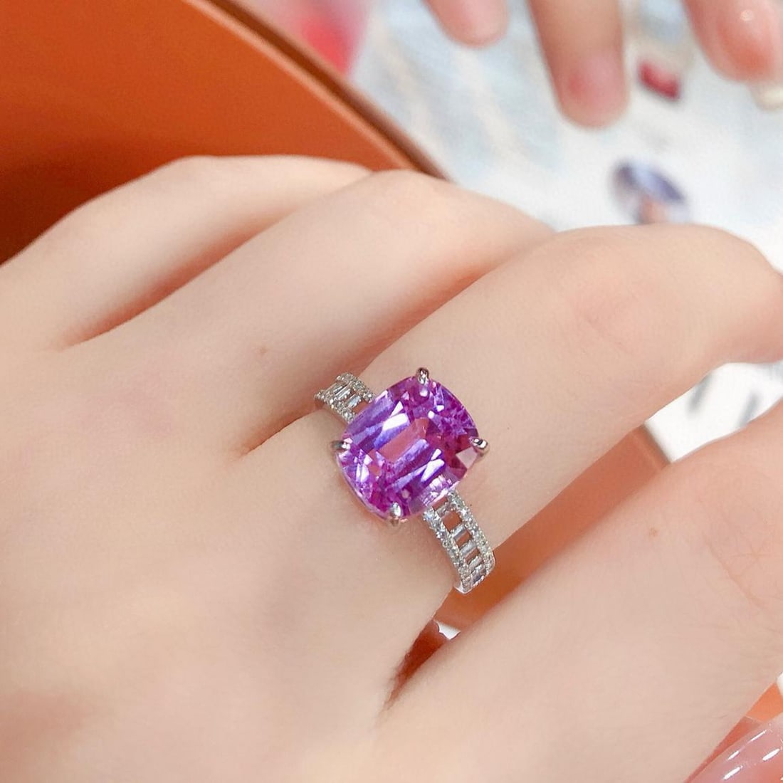 14k Gold 5.2 Ct Natural Kunzite & Diamond Ring - 2