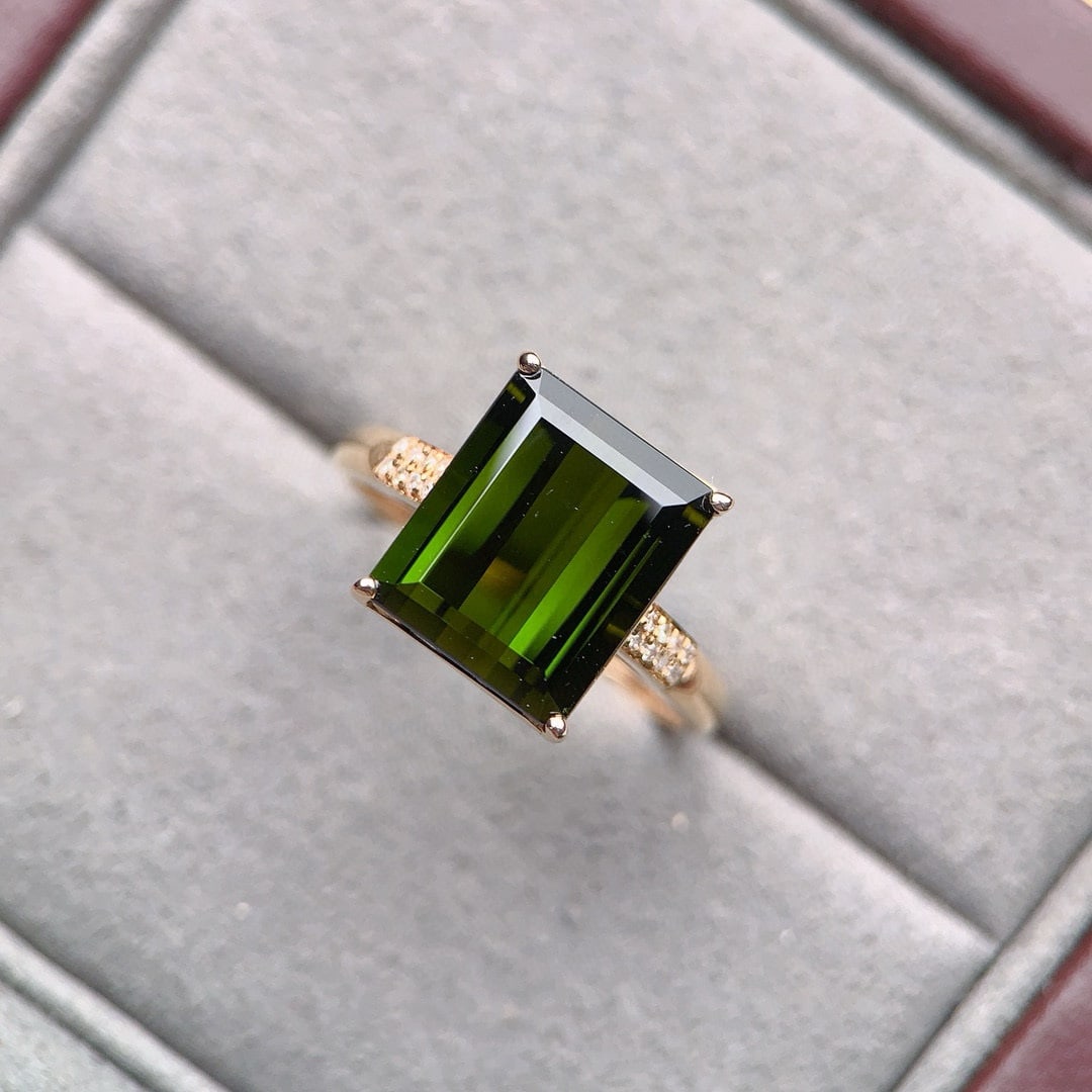 14k Gold 5.75 Ctw Natural Tourmaline & Diamond Ring: Ref:231129197 // gold content:14k gold // ring size:7. 25us // // main gemstone:tourmaline // shape:octagonal // carat weight:5. 7ct // color:green // treatment:natural // // adjacent gemstone 2 :
