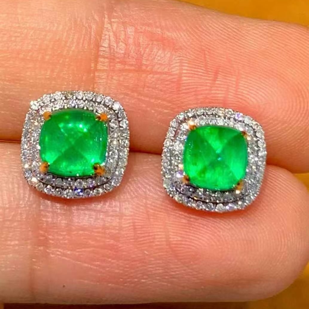 14k Gold 1.9 Ct Natural Emerald & Diamond Earrings - 3