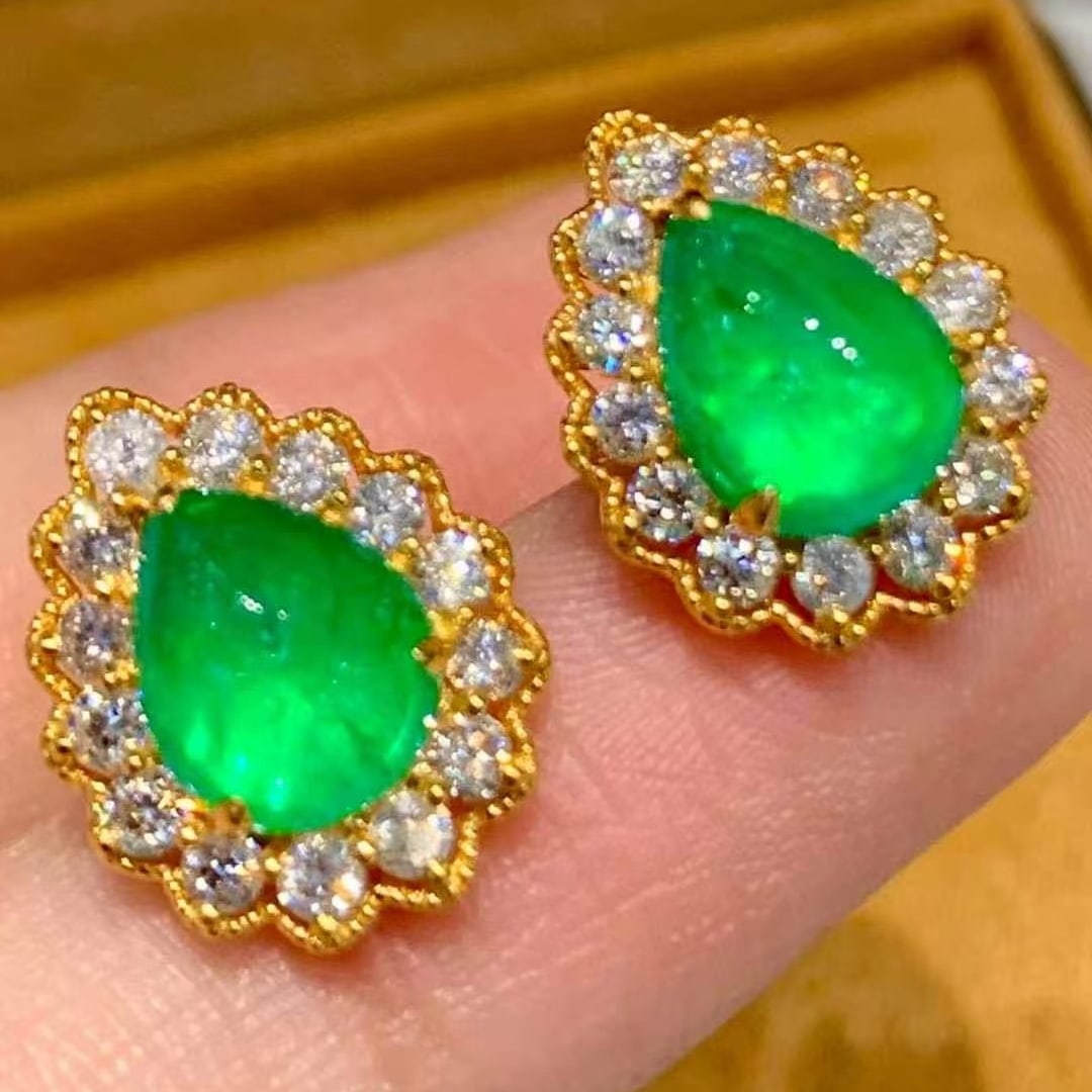 14k Gold 3.3 Ct Natural Emerald & Diamond Earrings - 3