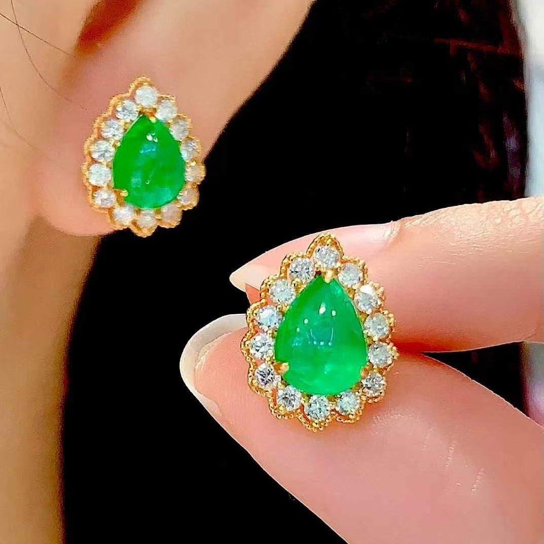 14k Gold 3.3 Ct Natural Emerald & Diamond Earrings - 5
