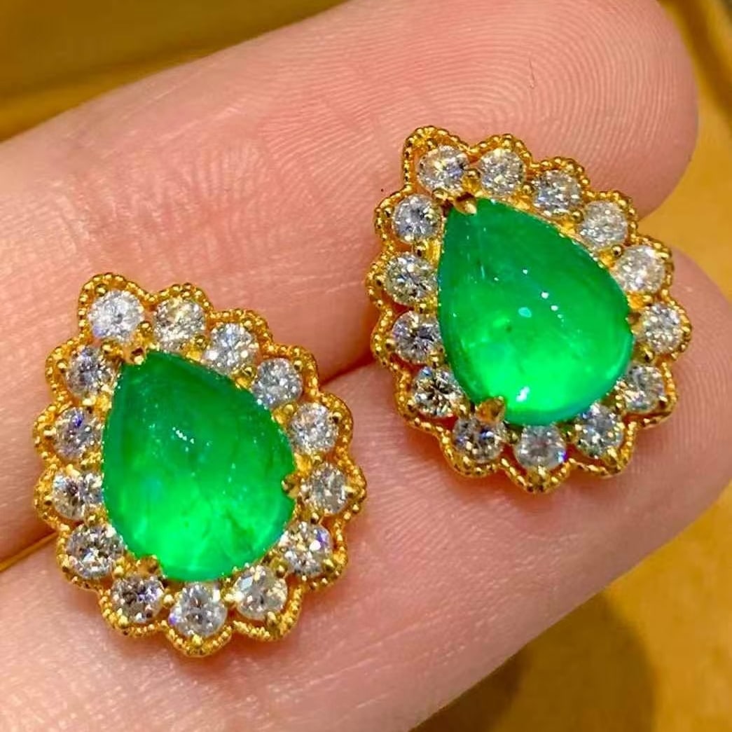14k Gold 3.3 Ct Natural Emerald & Diamond Earrings - 6