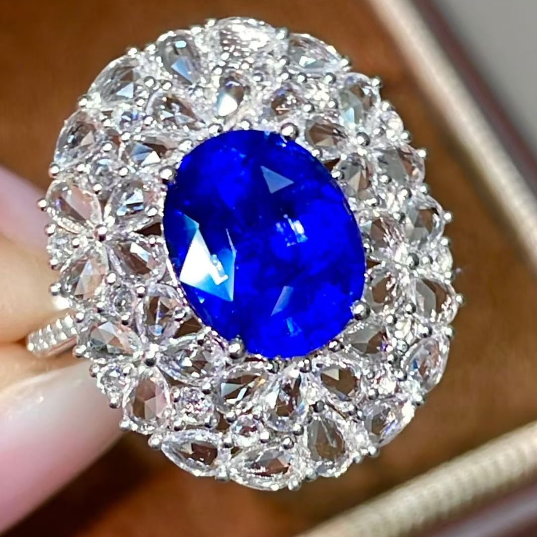 14k Gold 2.8 Ct Natural Sapphire & Sapphire Ring - 2