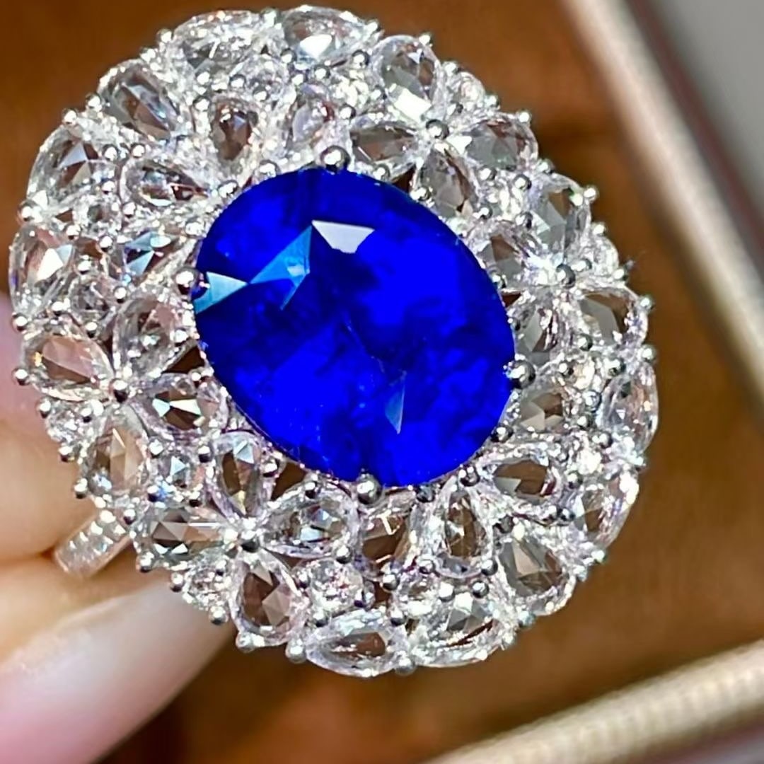 14k Gold 2.8 Ct Natural Sapphire & Sapphire Ring - 4