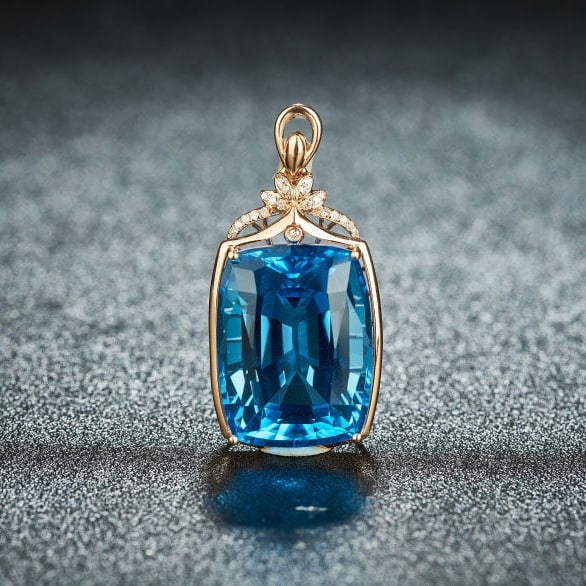 14k Gold 24.53 Ct Natural Topaz & Diamond Pendant( Without Chain ): Ref:231130008 // gold content:14k gold // main gemstone:topaz // shape:cushion // carat weight:24. 53ct // color:blue // treatment:natural // // adjacent gemstone 2 : diamond // shape:round // clarity