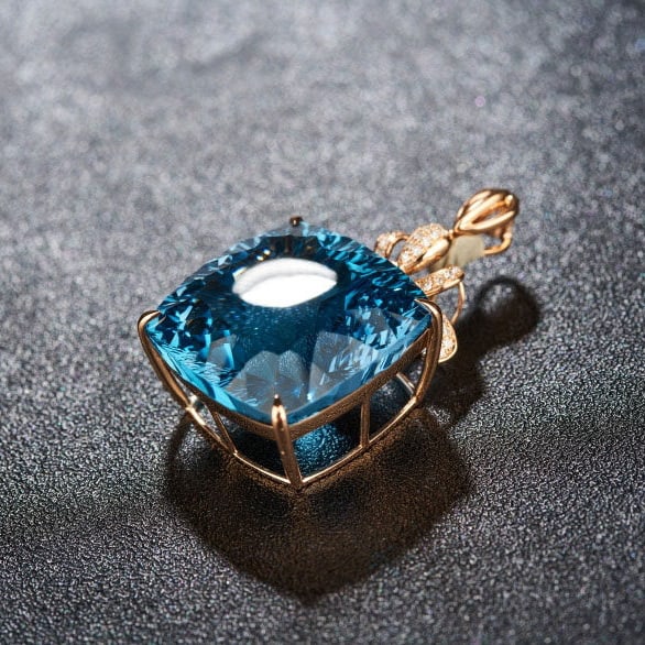 14k Gold 30.26 Ct Natural Topaz & Diamond Pendant( Without Chain ) - 6