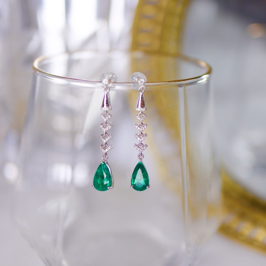 14k Gold 3.12 Ctw Natural Emerald & Diamond Earrings - 5