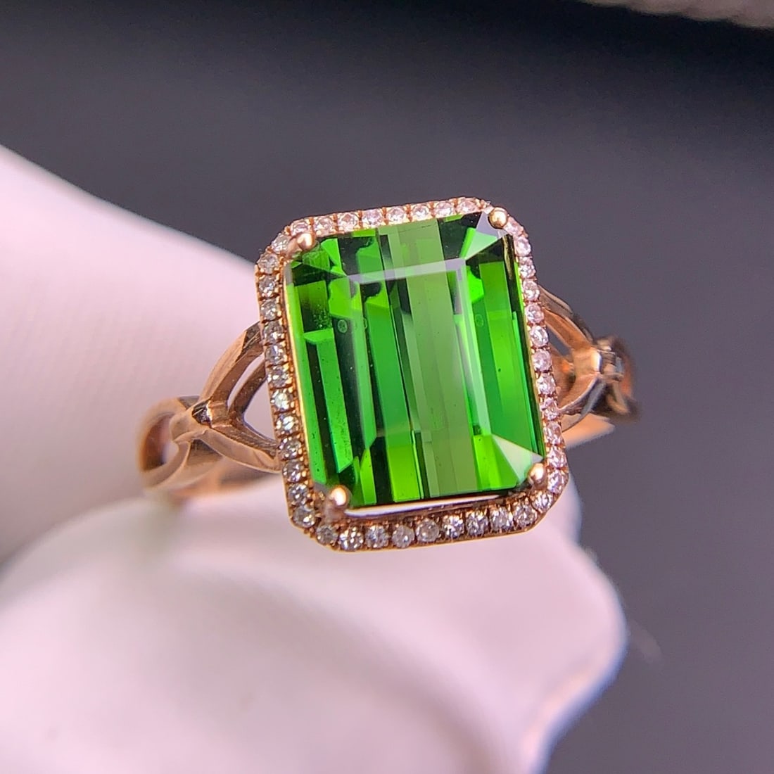 14k Gold 3.9 Ct Natural Tourmaline & Diamond Ring - 7