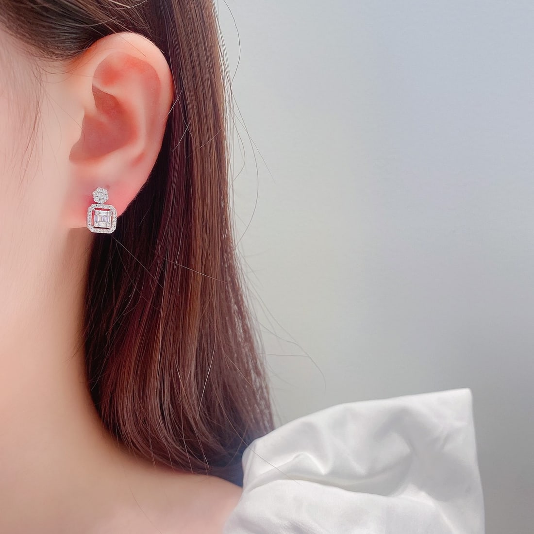 14k Gold 0.78 Ctw Natural H Diamond Earrings - 3