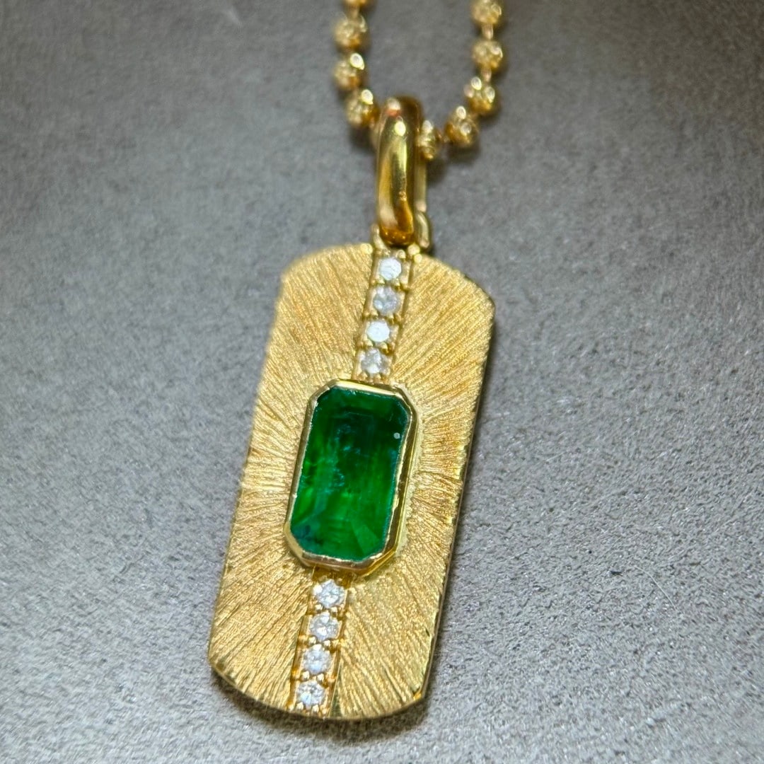 14k Gold 0.70 Ctw Vivid Green Natural Emerald & Diamond Pendant( Without Chain ) - 5