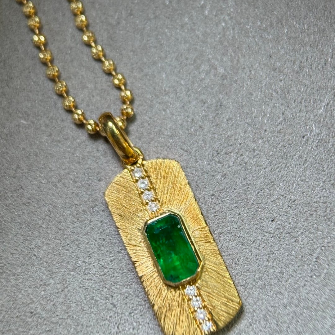 14k Gold 0.70 Ctw Vivid Green Natural Emerald & Diamond Pendant( Without Chain ) - 6