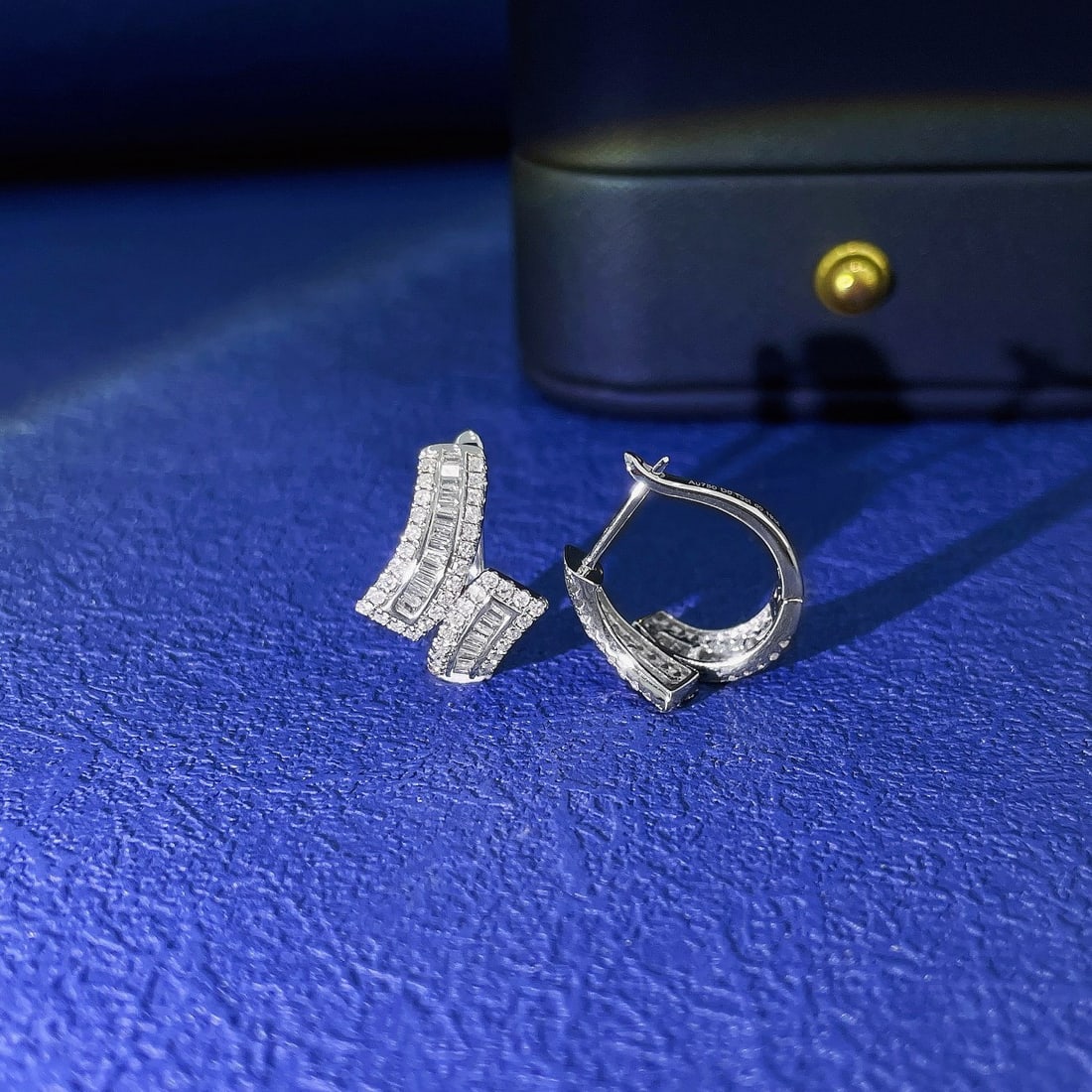 14k Gold 0.64 Ct Natural H Diamond Earrings - 4