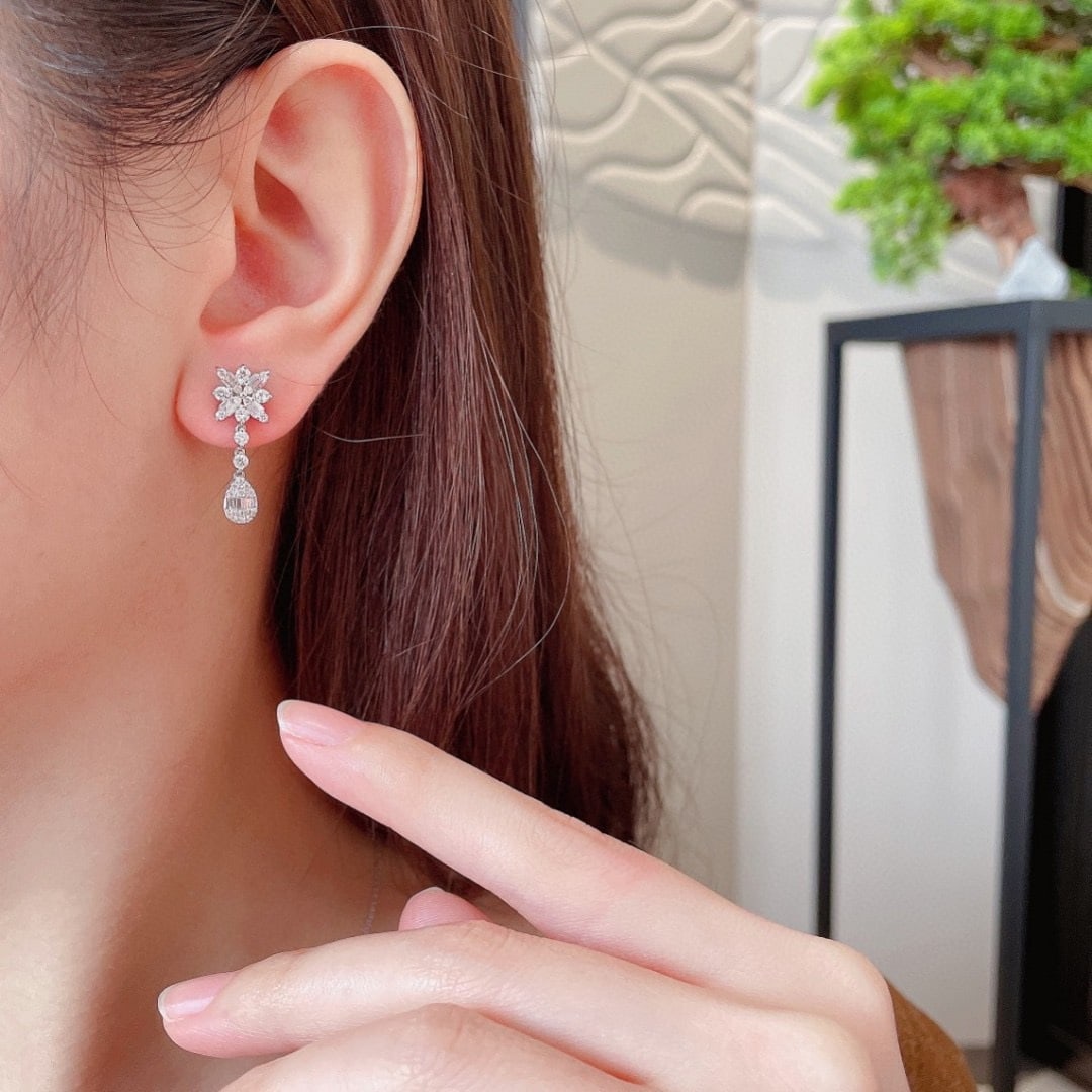 14k Gold 0.84 Ctw Natural H Diamond Earrings - 2