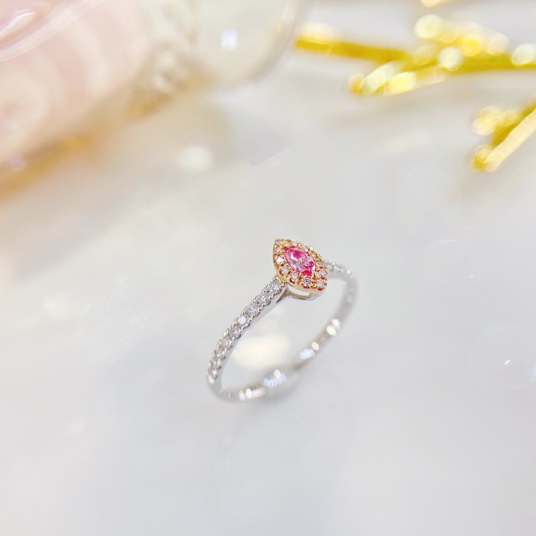 14k Gold 0.30 Ctw Natural Pink Diamond & Diamond Ring - 4