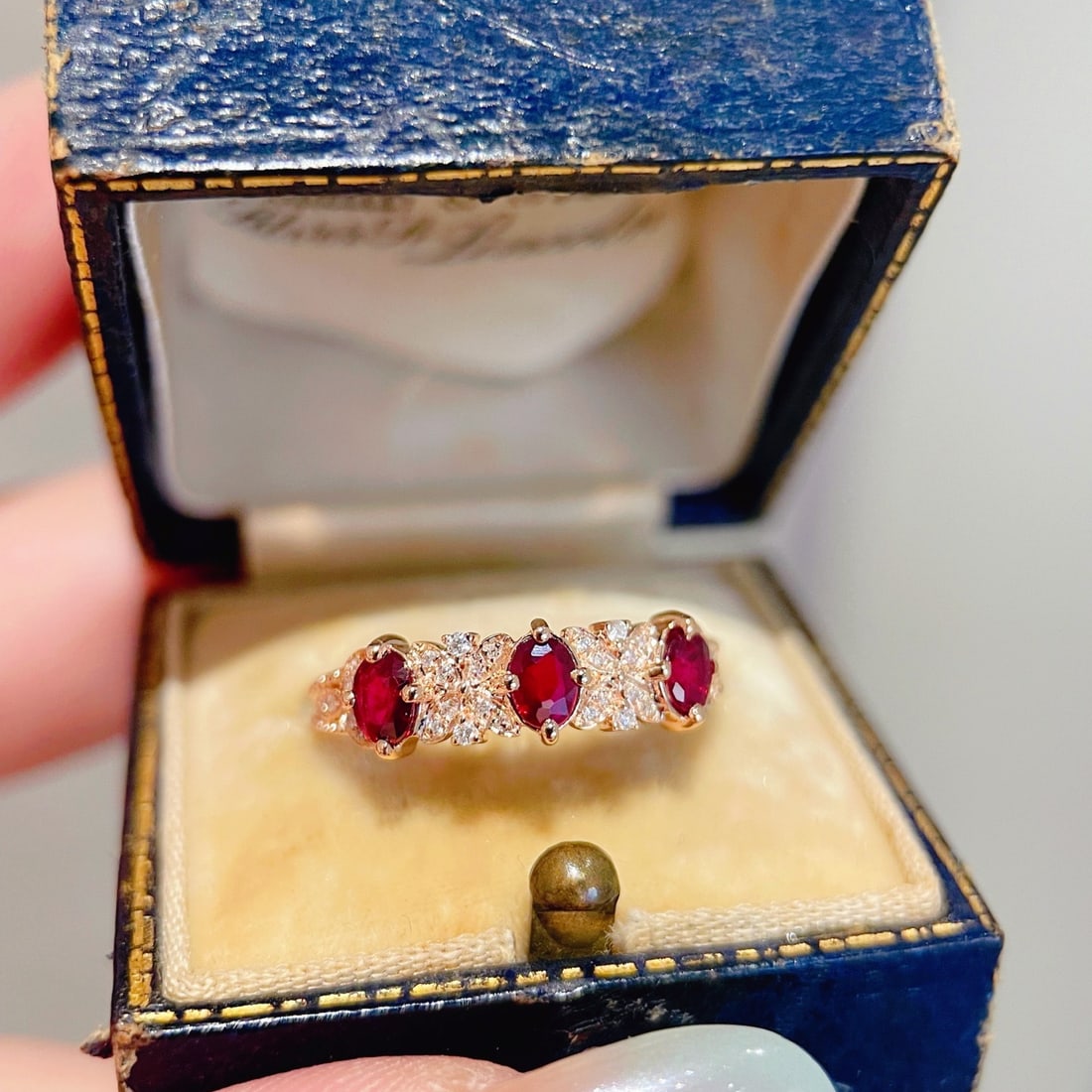 14k Gold 0.55 Ct Natural Ruby & Diamond Ring: Ref:231130103 // gold content:14k gold // ring size:7. 25us // // main gemstone:ruby // shape:oval // carat weight:0. 55ct // color:red // treatment:natural // // adjacent gemstone 2 : diamond // shap