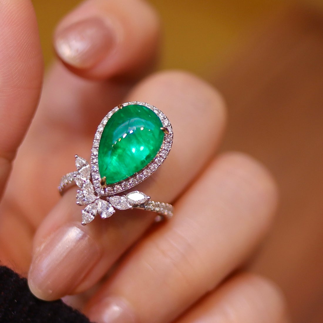 14k Gold 6.63 Ctw Natural Emerald & Diamond Ring - 2