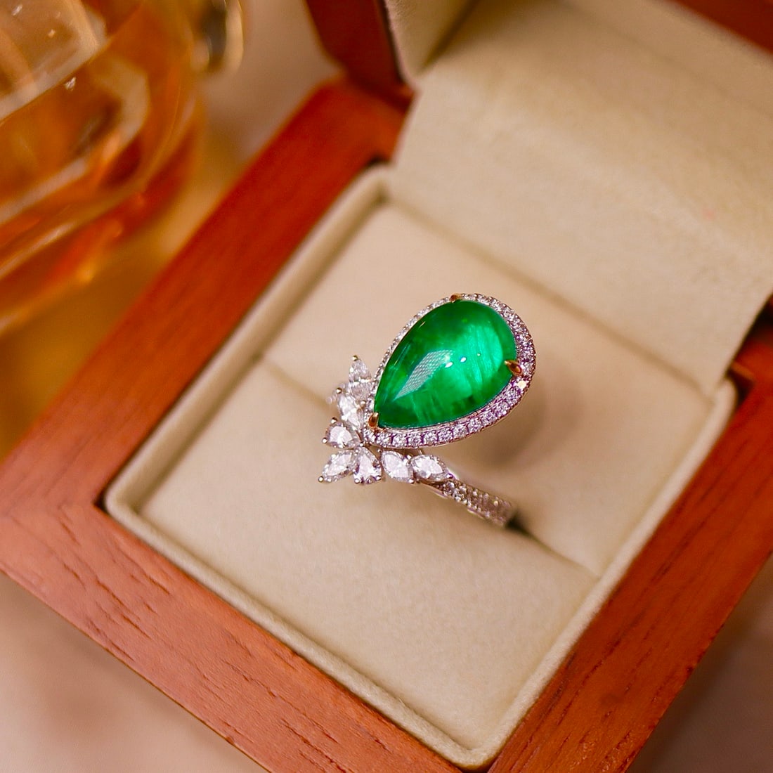 14k Gold 6.63 Ctw Natural Emerald & Diamond Ring - 4